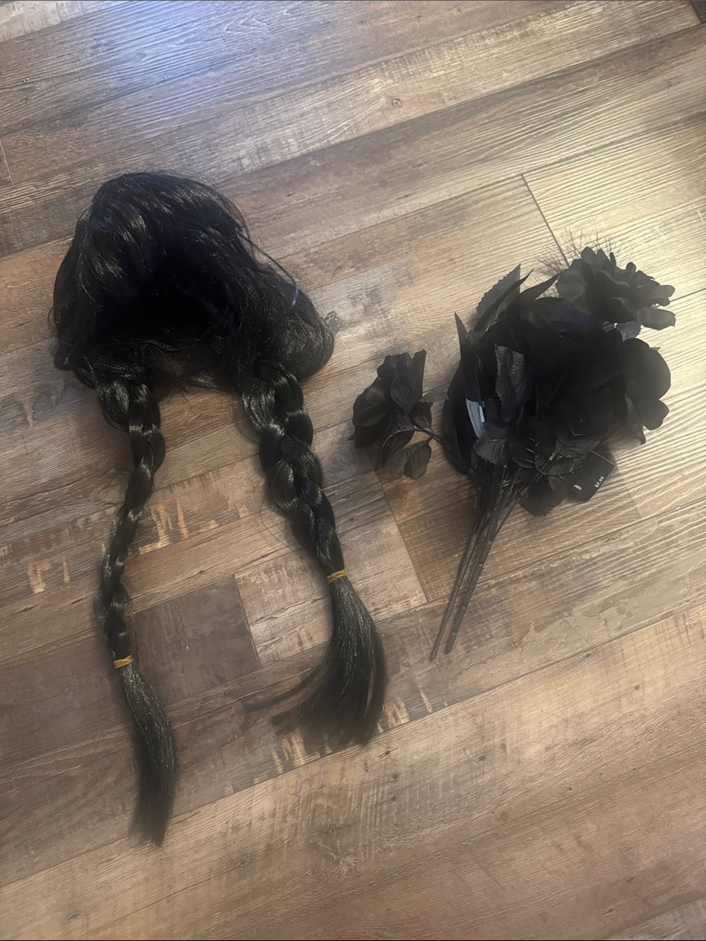 Wednesday wig with black bouquet of flowers